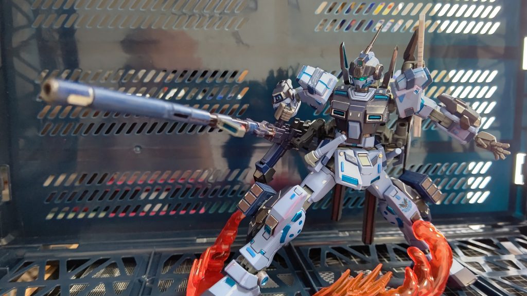 カスタムした180mmキャノンとミサイルランチャーによる攻撃！！