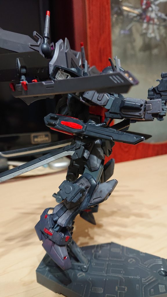 腰の部分がどうなる事かと思いましたが意外と邪魔せずに前後に動かす事が出来ました。