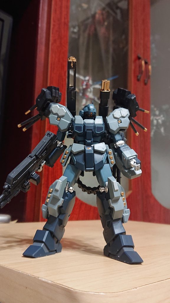 ジオン系やガンダムタイプを除けば１番好きな機体です。まぁ全体の中でもめっちゃ好きですけどね。かっこいいし、作りやすいし。