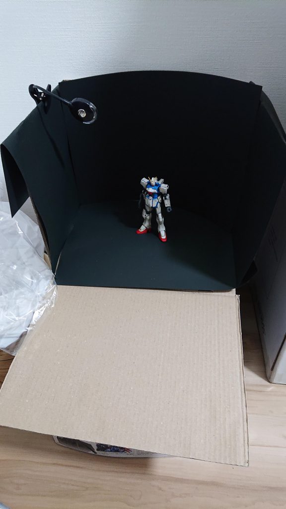 こんなん作りました。後で検索すると、もっとちゃんとした照明とか用意しなあかんことに気付く(笑)