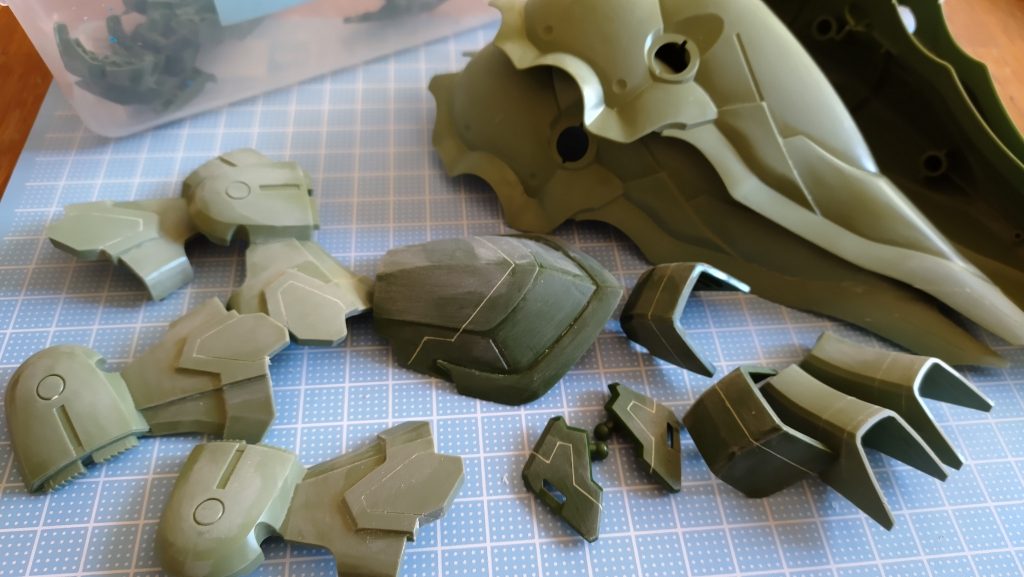 スジボリを少々