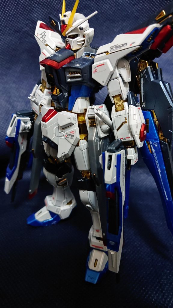 ちょっとチタニュウム感がわかるかな…