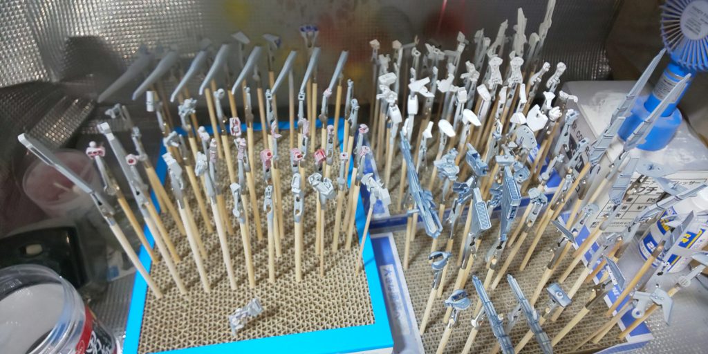 素組までは良かったんだけど塗装でパーツの多さに心が折れかかりましたが何とか完成までこぎつけました( ；∀；)