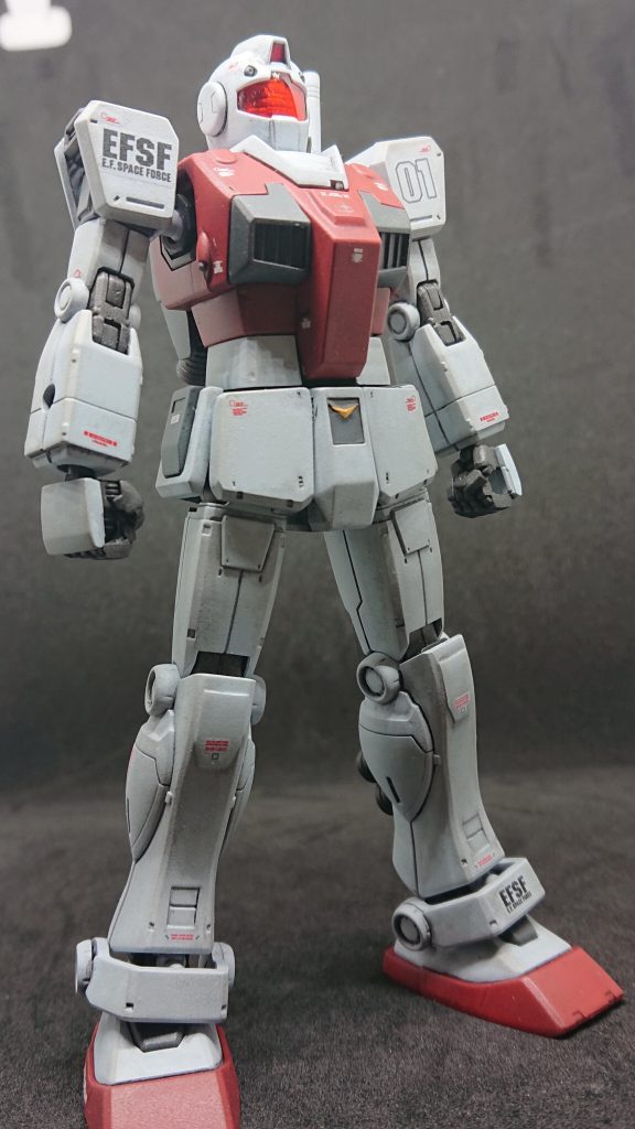 膝の出っ張りは削り落としました。