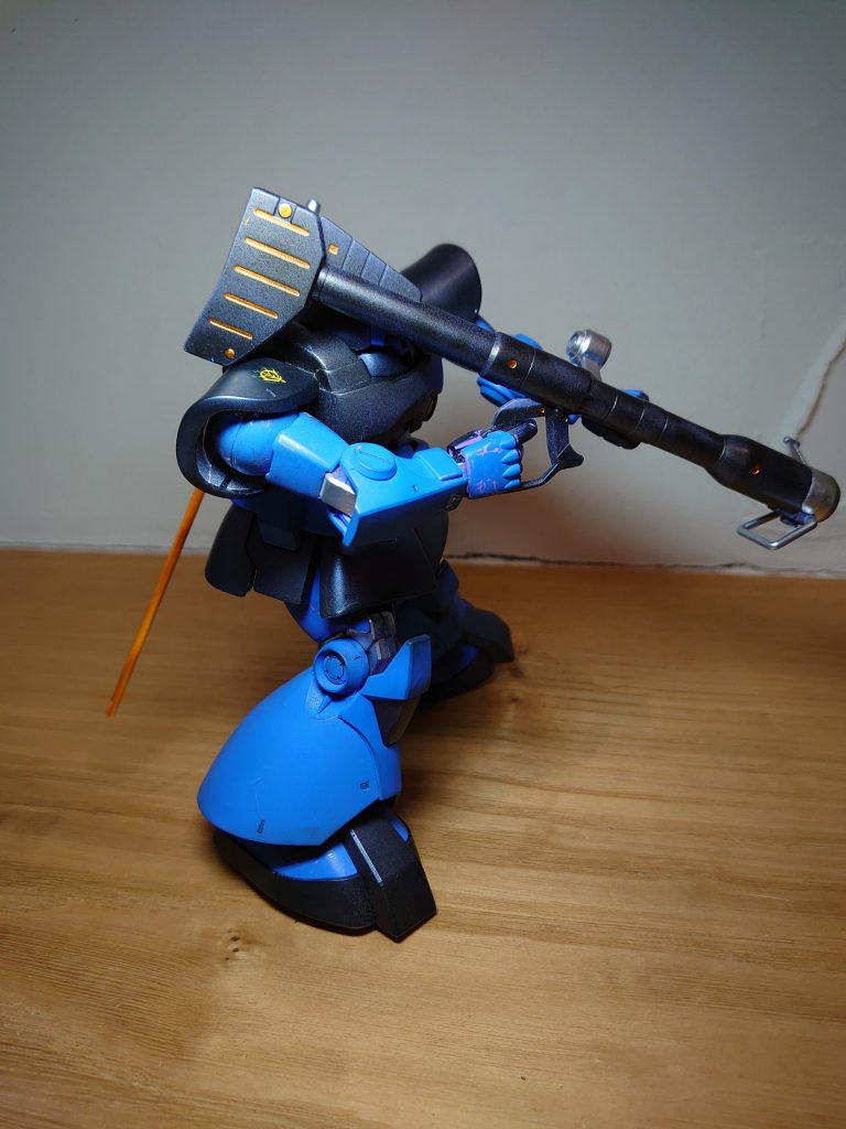 ガンダムカラーは弱いですね…直ぐに剥げてしまう。