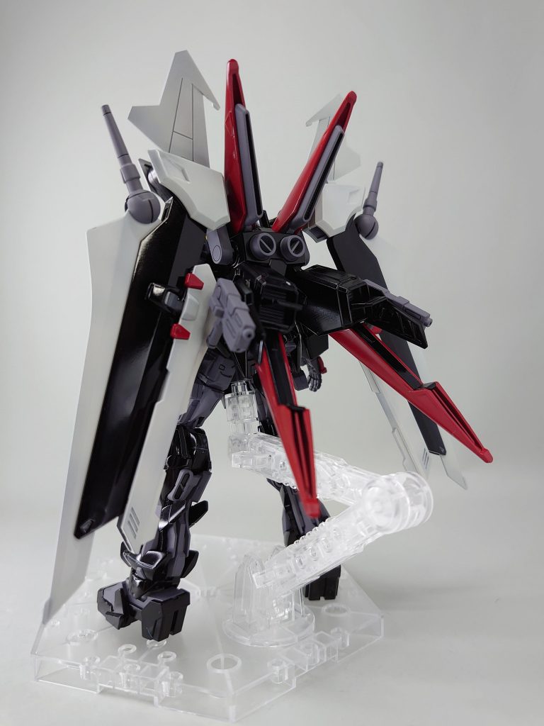 ガンダムアストレイ ノワールM(みおーん)–3枚目/制作者：萩原悠