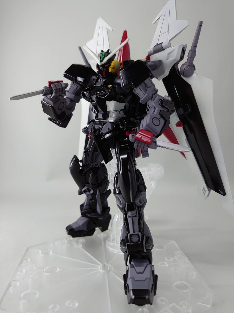 ガンダムアストレイ ノワールM(みおーん)–4枚目/制作者：萩原悠