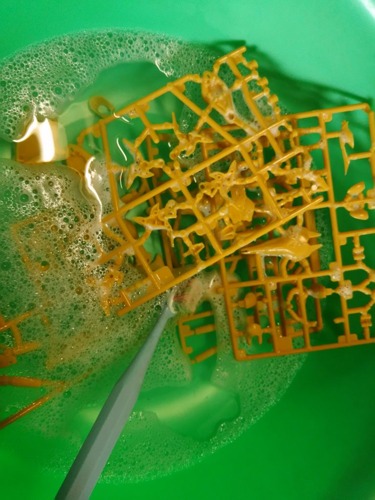 ガンプラではやらないのですが、今回は洗いましたｗ