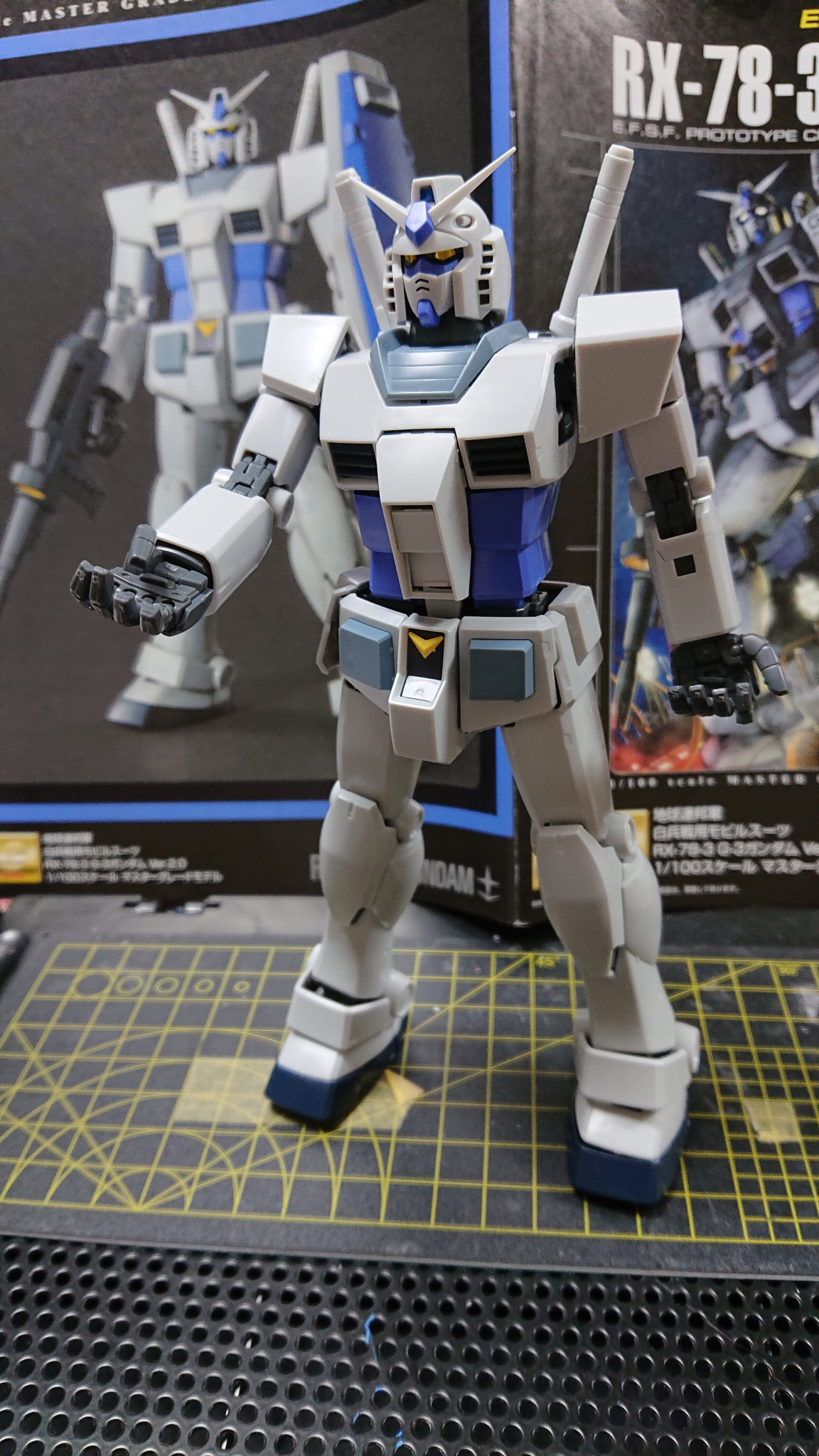 MG RX-78-3 ガンダムG-3 ver.2.0全塗装｜@kjyun_choroqさんのガンプラ