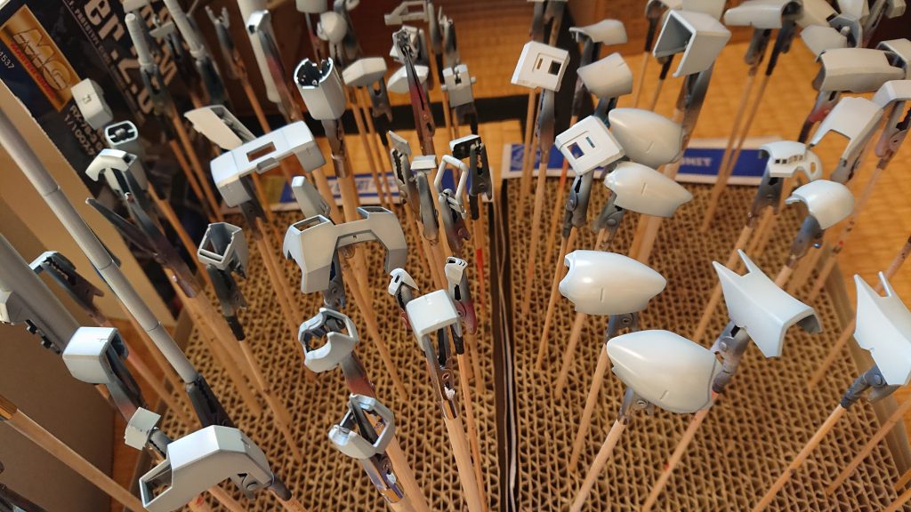 グラデーション塗装って、なかなか難しいですね！  結構 緊張して疲れました(-_-;)