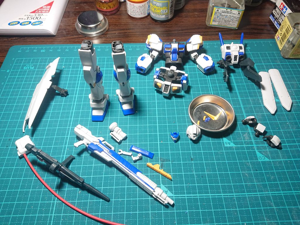 最近は簡単な後ハメ加工なども少しずつ慣れてきて、塗装も上達したかな??って感じですねw 