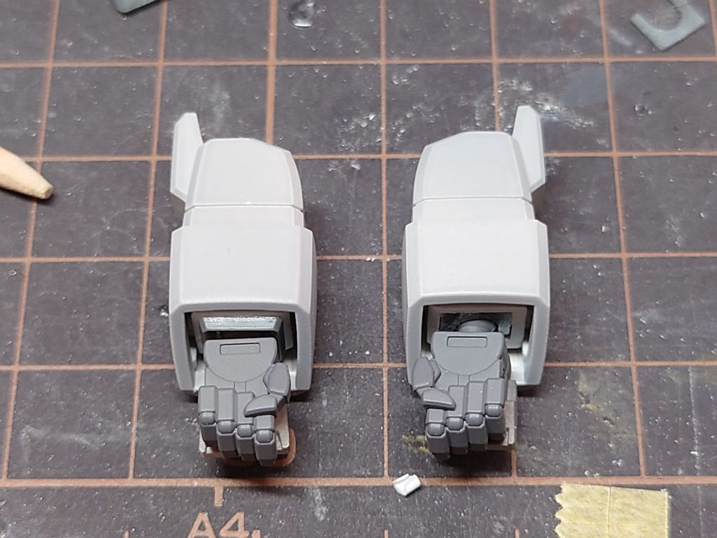 角バーニアを薄くスライスして接着。効果的ですね