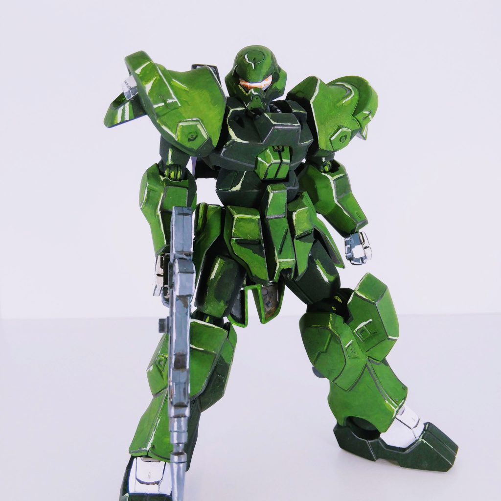 手首はHGダブルオーダイバー、ライフルはHGジンから拝借。