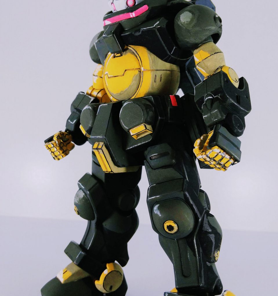 エッジのペン入れも、いびつな箇所が多く、まだまだ修行が必要です。