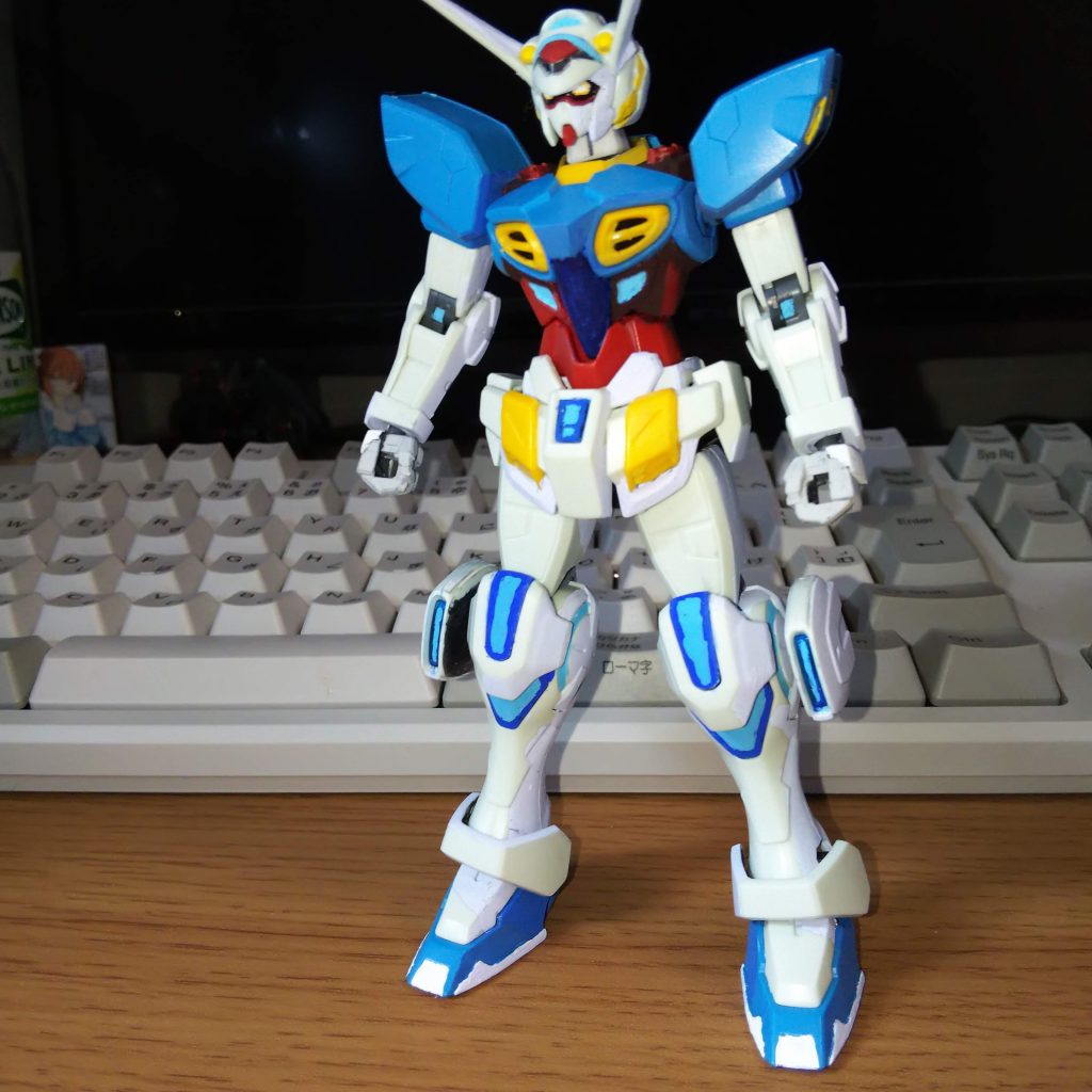 成型色を残したまま、影色を塗ります。