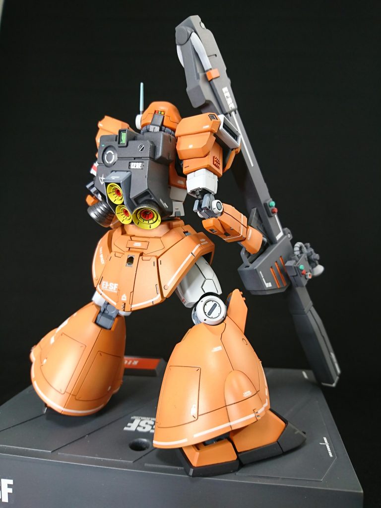 リック・ドッジム背面お気づきかもしれませんがMGジムコマンドのバックパックが意外としっくり来たのでそのまま流用しています。