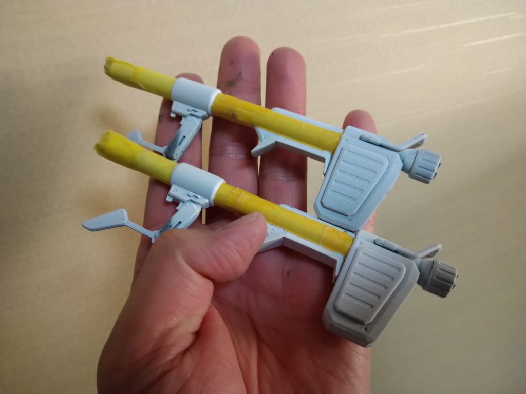 合わせ目処理→パーツ研磨→ホワイトサフ→マスキング