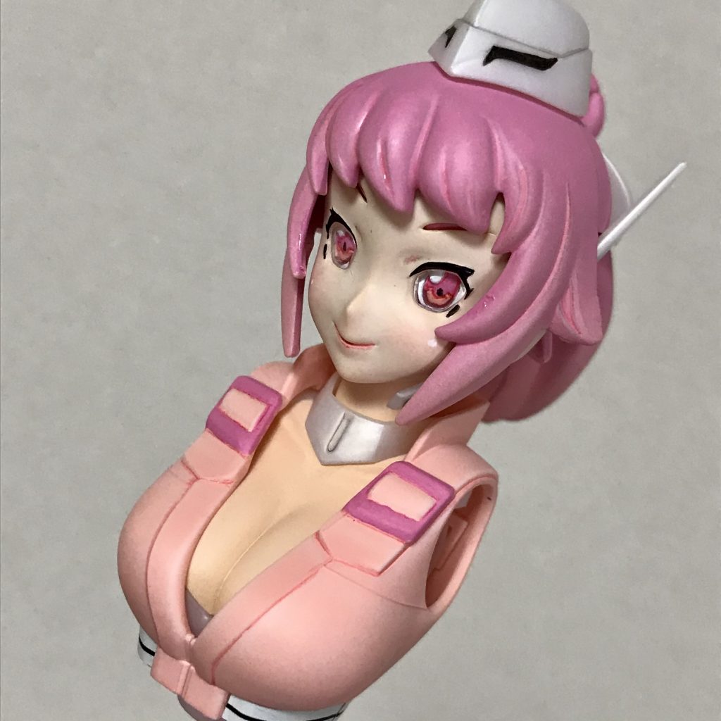 今回初めて瞳も塗りました。髪も2色でグラデーションをかけてます。