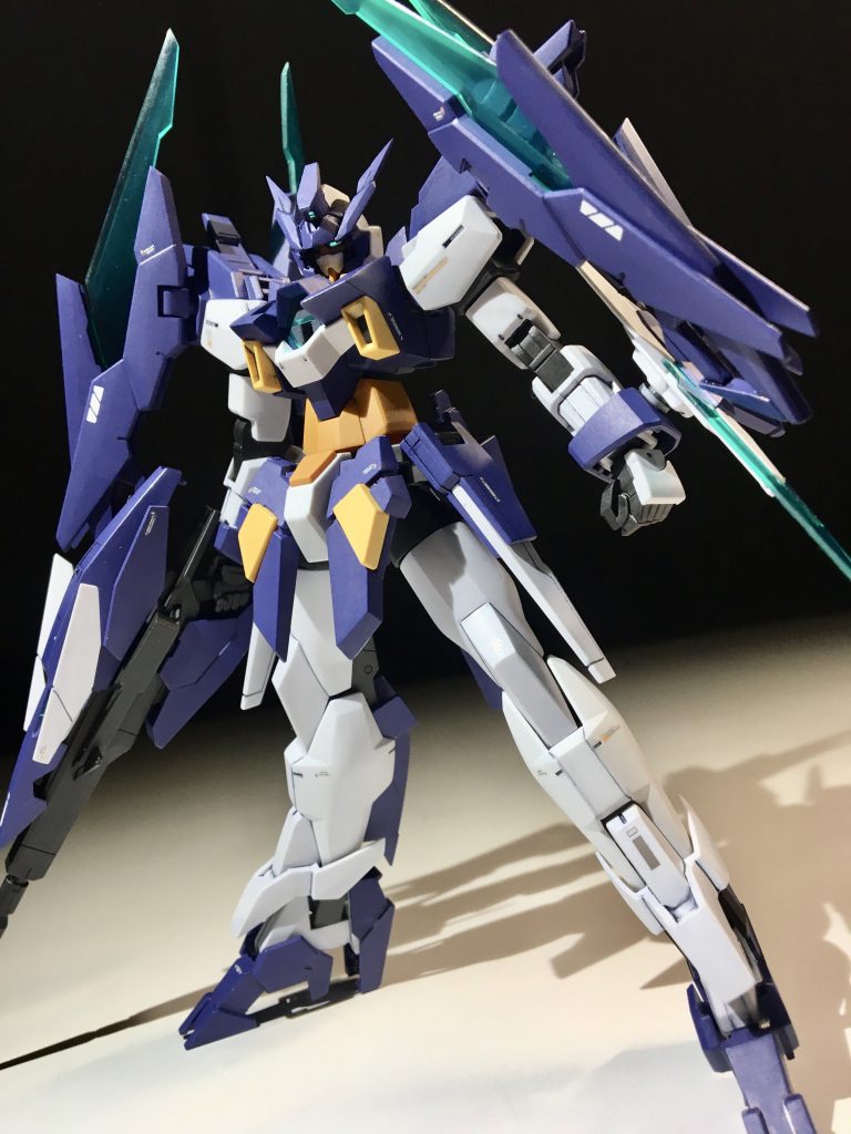 見栄張りポーズがサマになりますね