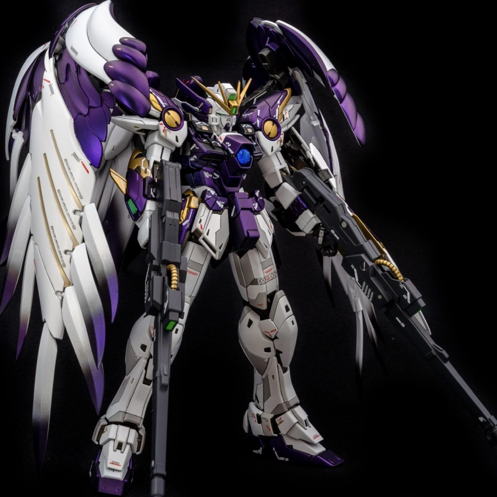 トップコートはセミグロスクリアープレミアム。艶消しのスムースクリアーだと艶と共に紫も抑えられてしまい映えませんでした。