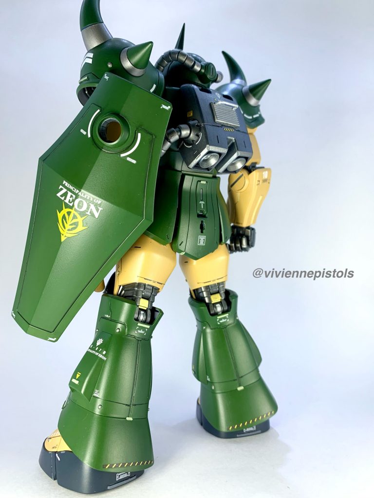 グフ 【REAL TYPE Color】–4枚目/制作者：ヴィヴィアンピストルズ