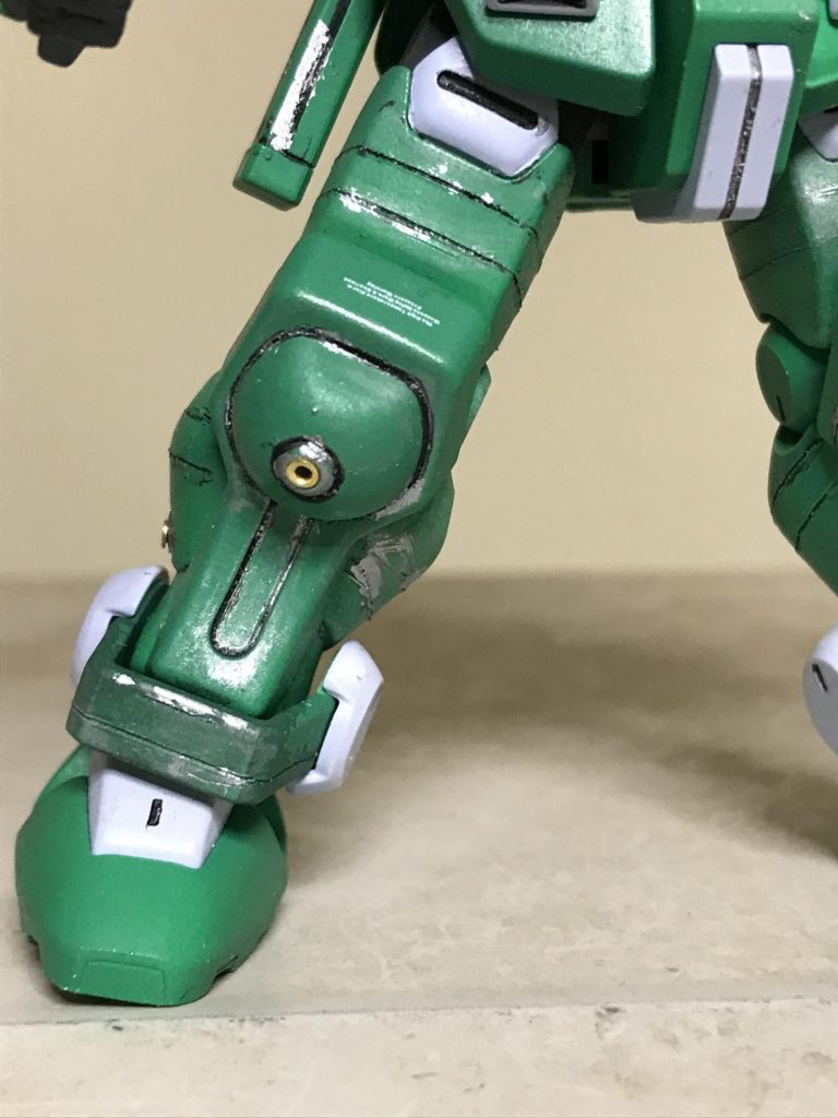 両足に 約1年ぶりに 金属パーツを 取付けました。