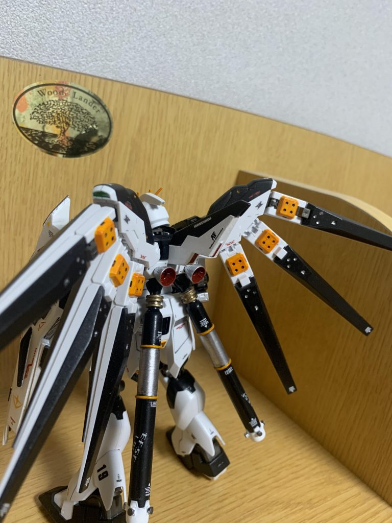 アナハイムのデカールがもっと目立つと思ったら組んでみたらあまり目立たず反省点です