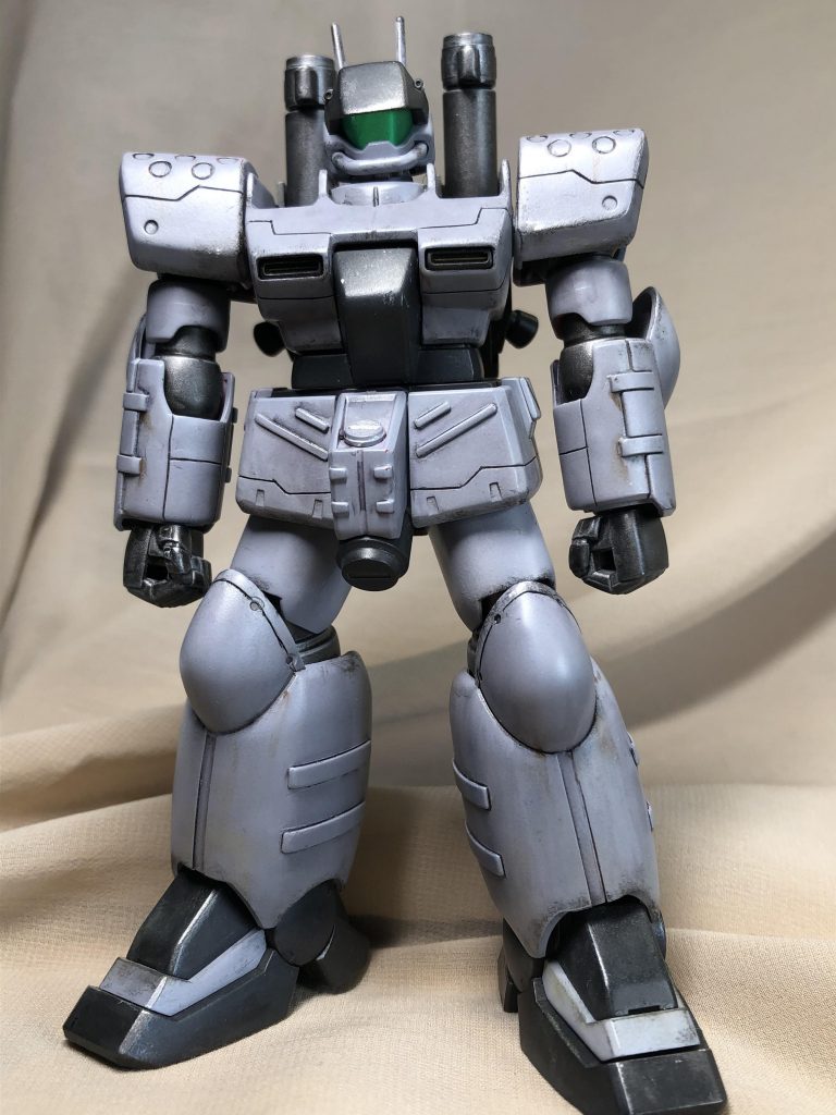 DC版のゲーム中ではあまり使わなかった記憶があります。近接攻撃出来ないし、盾持ってないし…とか思ってたのかもしれません。いやこの当時はこの機体の渋さが分からなかった！