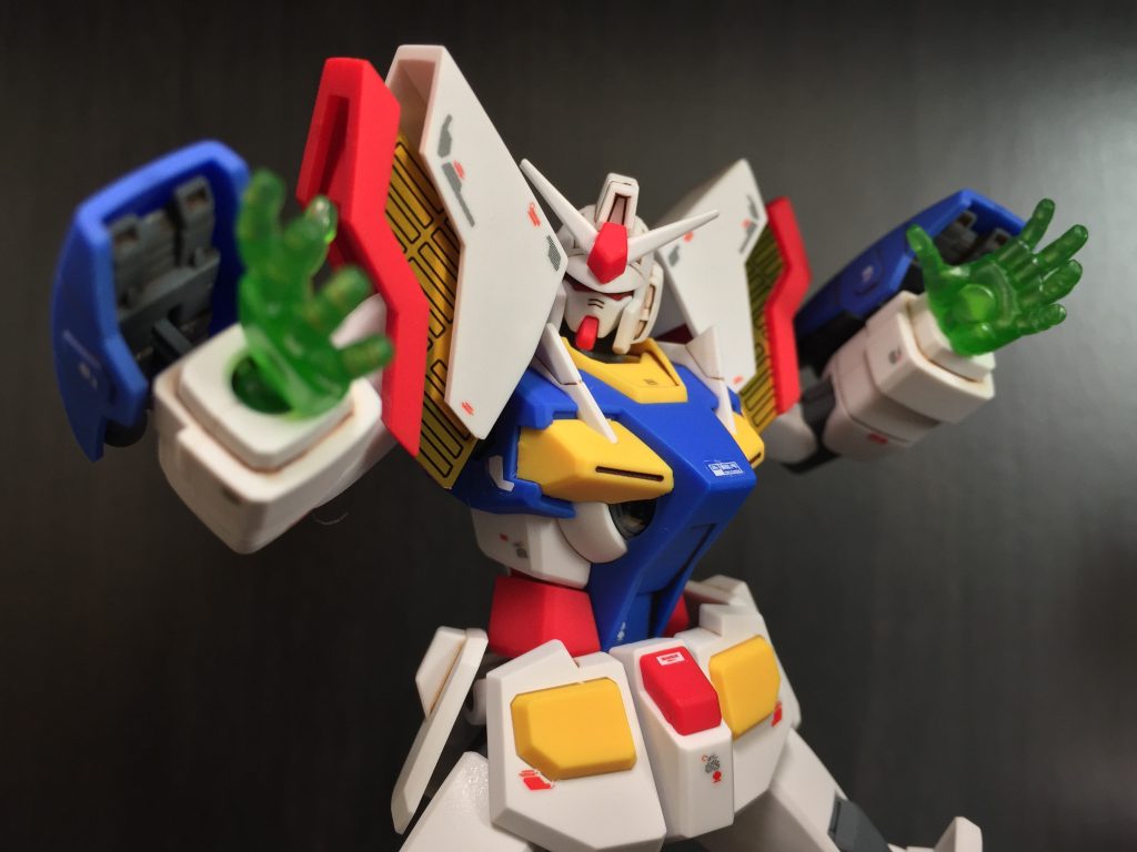 組み立て→墨入れ(ウェザリングカラー)→デカール(ガンダムデカール)→つや消し(缶スプレー)