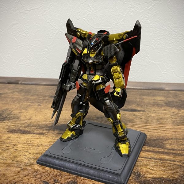 (カーボン塗装)ガンダムアストレイゴールドフレーム天