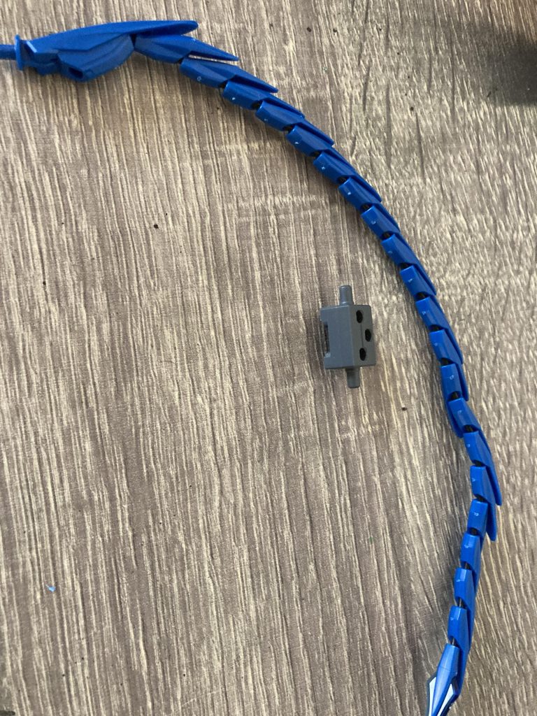 バックパックはこの二つのパーツで作れます。あとはハンドパーツをギラーガの物に変えて完成