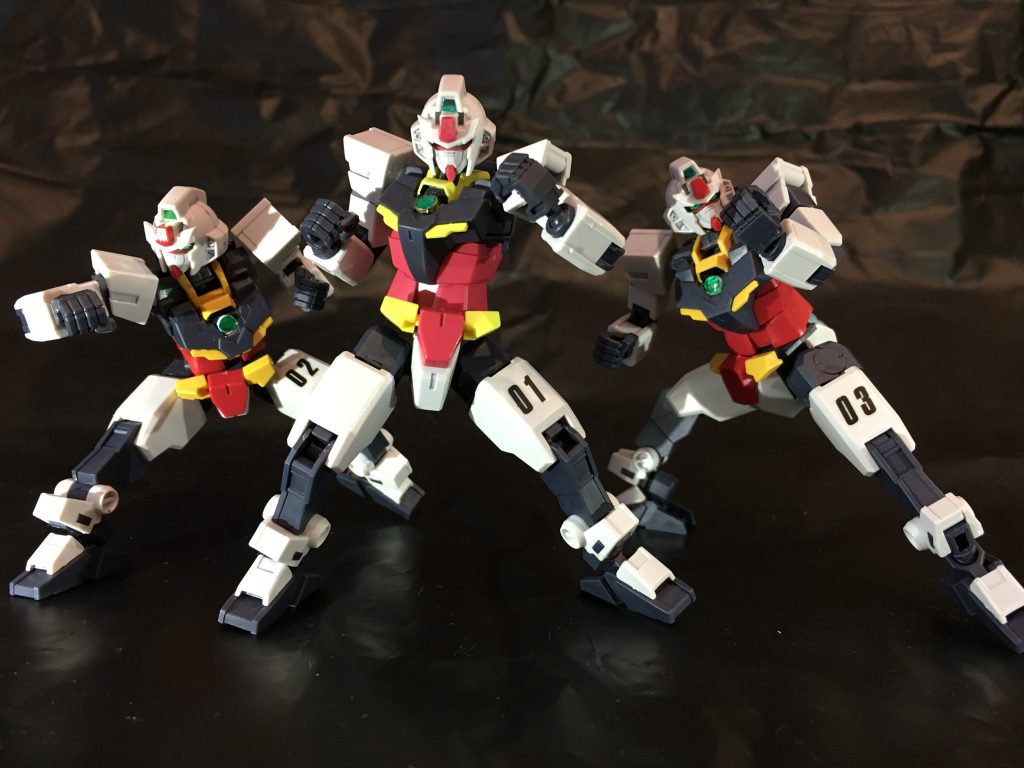 マナガンダムはアーマーを装備しての運用が前提の為、素体状態では武装類は持たず専ら格闘による肉弾戦を行う。