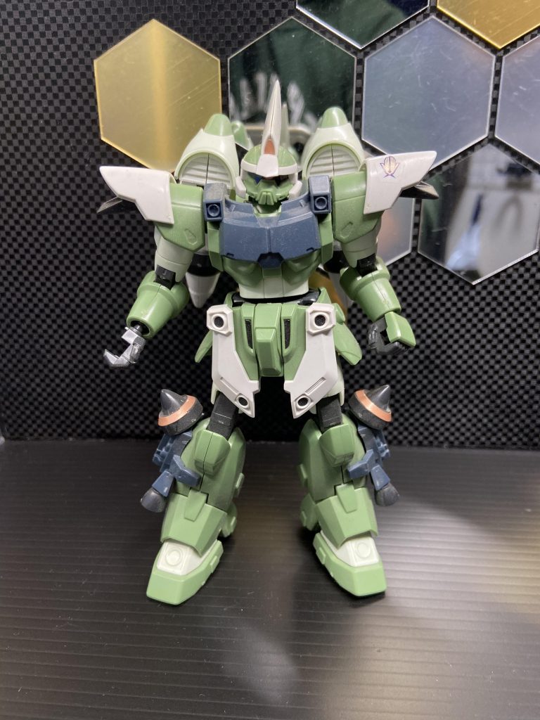 素組。僕、意外とこの工程嫌いなので助かります。笑 ただし、構造が分からないので力技ビルダーにはつらいとこも。