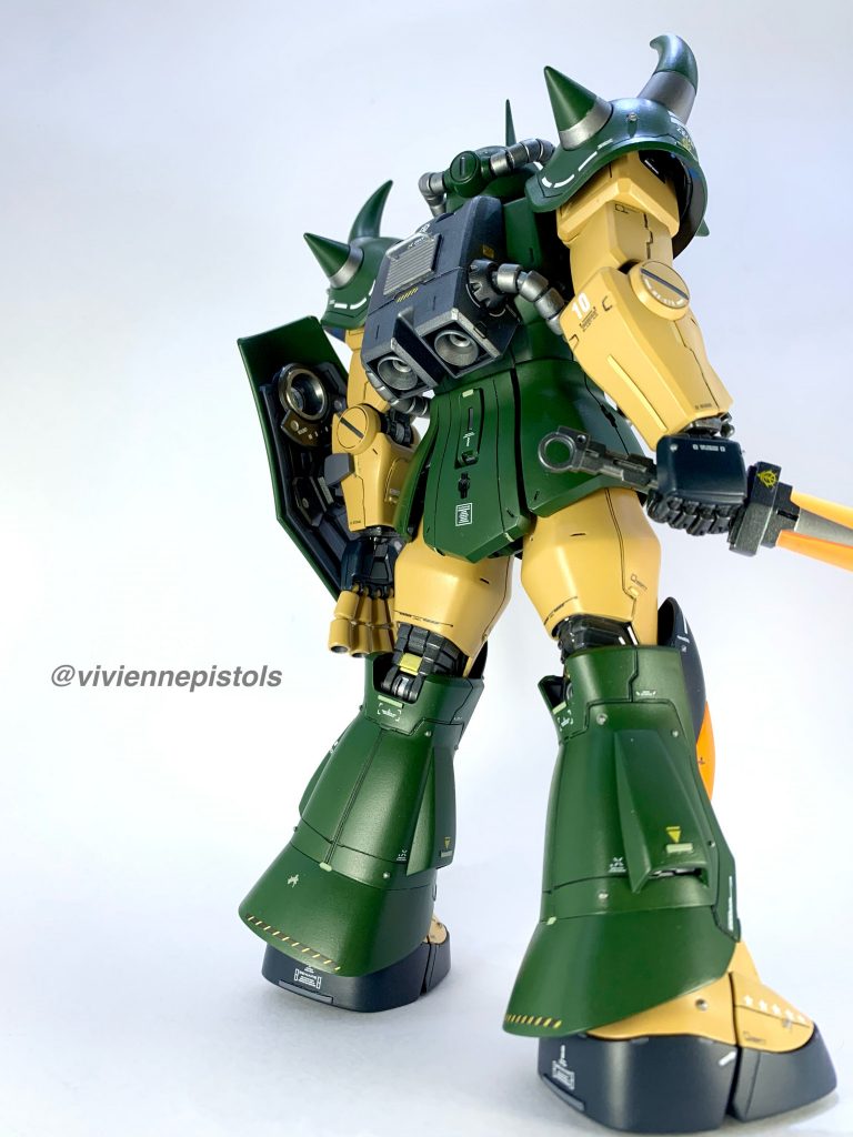 グフ 【REAL TYPE Color】–3枚目/制作者：ヴィヴィアンピストルズ