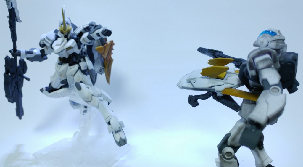 こんな感じで敵に飛び掛かって援護してくれます。