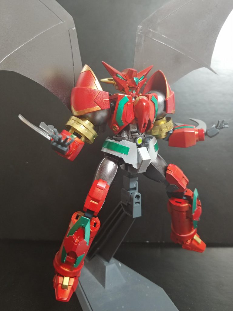 今回は普段重視しない「可動」を念頭に作成しました。プロポーションがだいぶスッキリしているのはそのせいです。思った以上にガシガシ動かせますヽ(´▽`)/