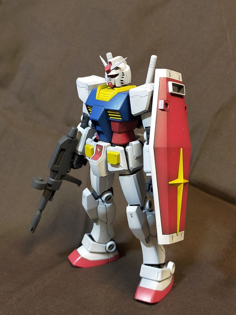 肩部のみモールドを新規で彫りました。情報量は控えめですがシンプルも良いなと思った次第です。