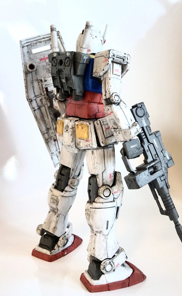 バックショットです。スポンジポンポンで塗装の剥げ感を出したつもりですが、少しやり過ぎたかもしれません。