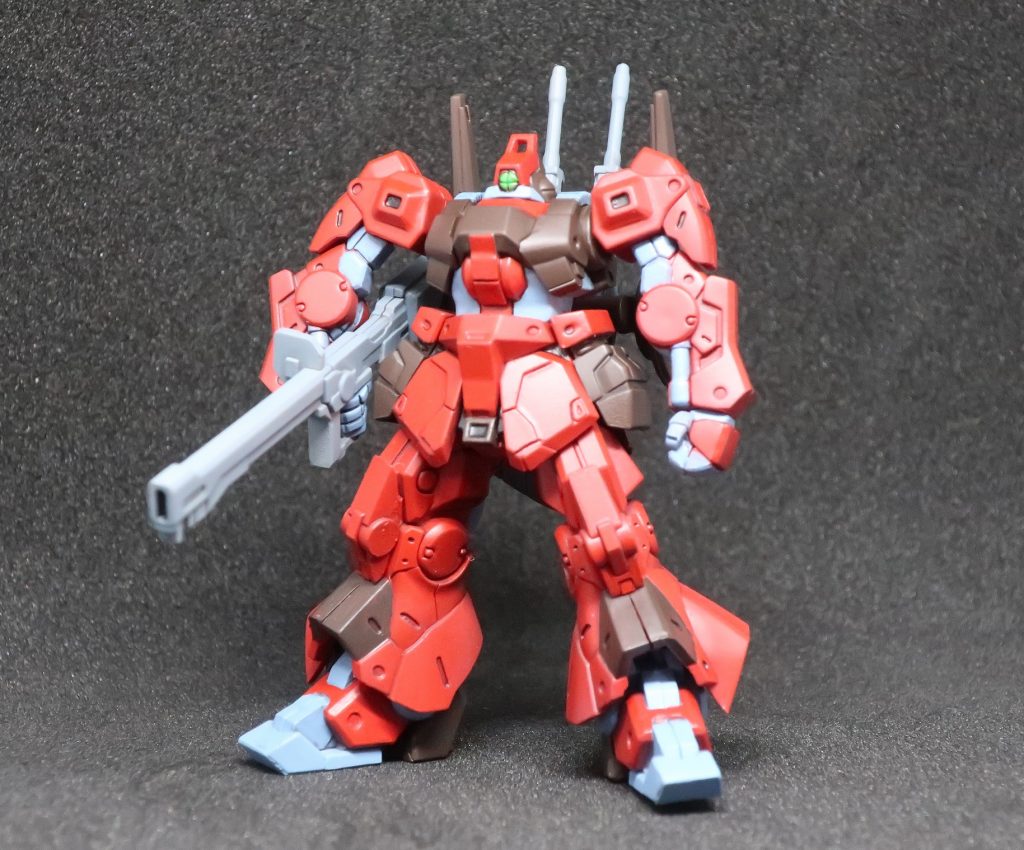 バイアラン・カスタムに続き、リック・ディアスを作成しました。バイアランの時よりはゲート処理などもう少し丁寧に行いました。頭の上の四角穴だけ開口しています。