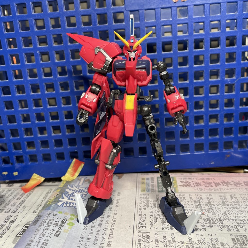 パーツが奥まではめられなくなるので、そのぶん腕と足が長く見えるようになります。