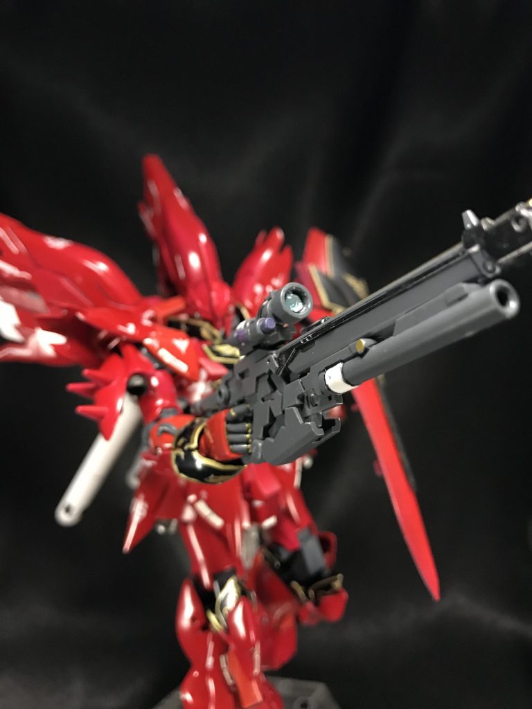 ロケット・バズーカを装着するこのシーン好き。 異論は認めない・・そもそも異論は無いな?←