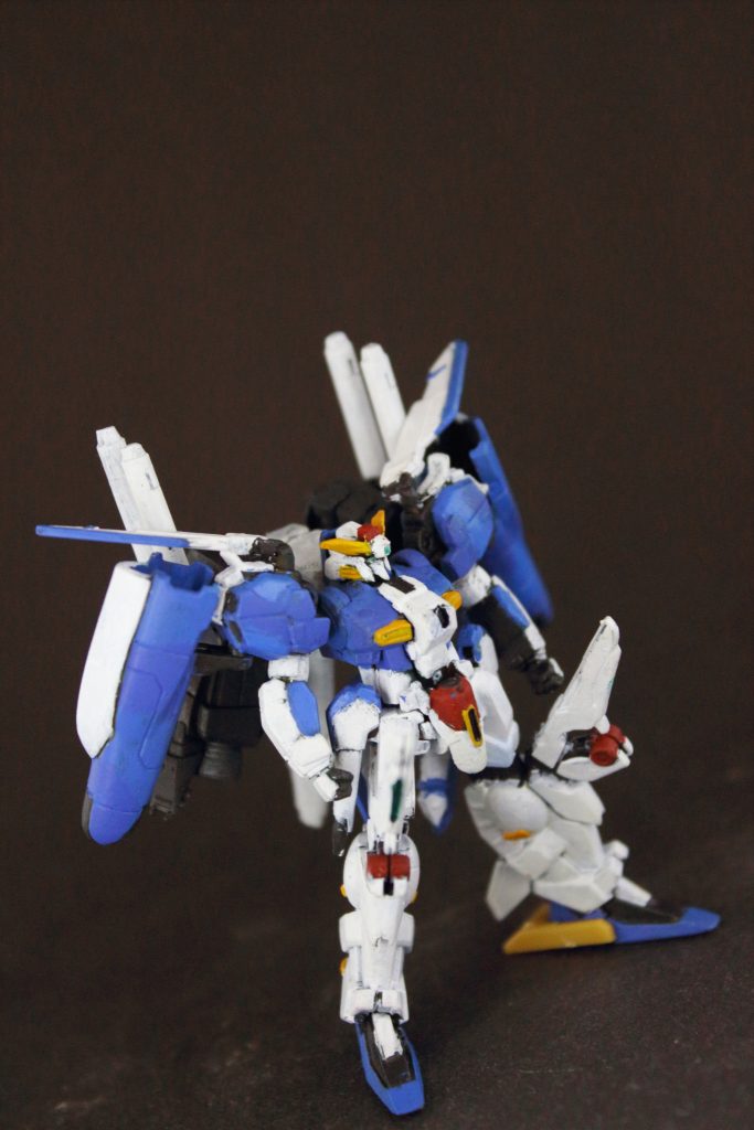 (´・ω・｀)右側から