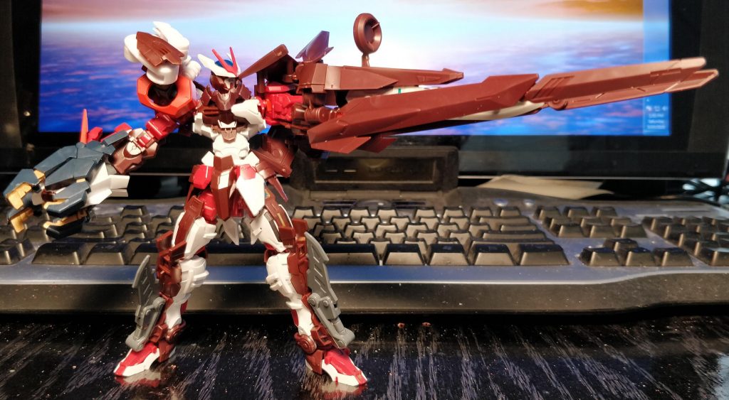 The Cape turns into the tail in Dino mode and also a Mega beam cannon.