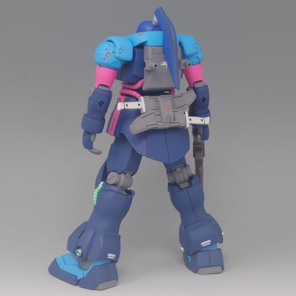 リアビュー(水中用装備除装状態)