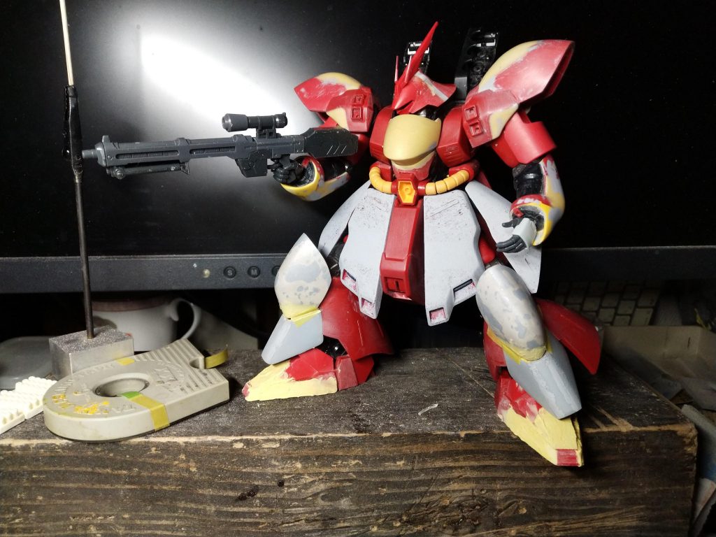 よせばいいのにあっちもこっちもと片っ端からパテ盛って、だんだんちっともお手軽じゃなくなってきました。