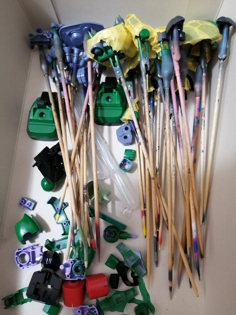 ドム　ドズル専用機–3枚目/制作者：新人メカニック