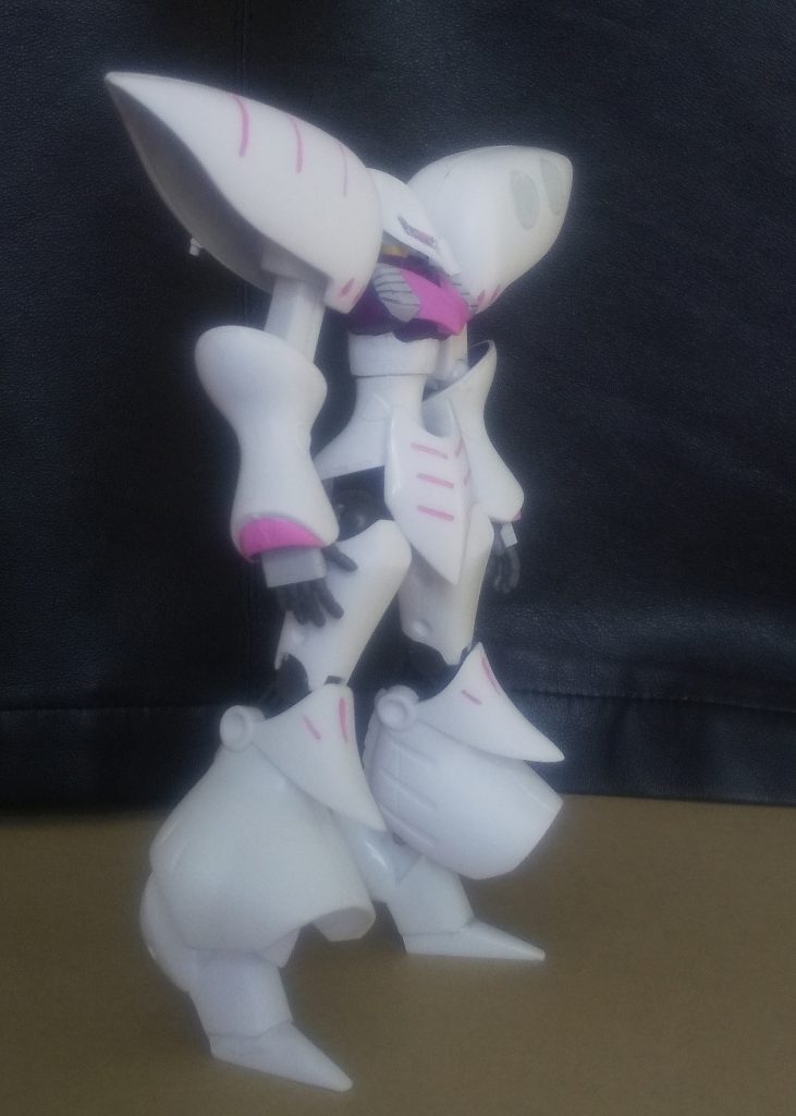 斜めからのシルエットが