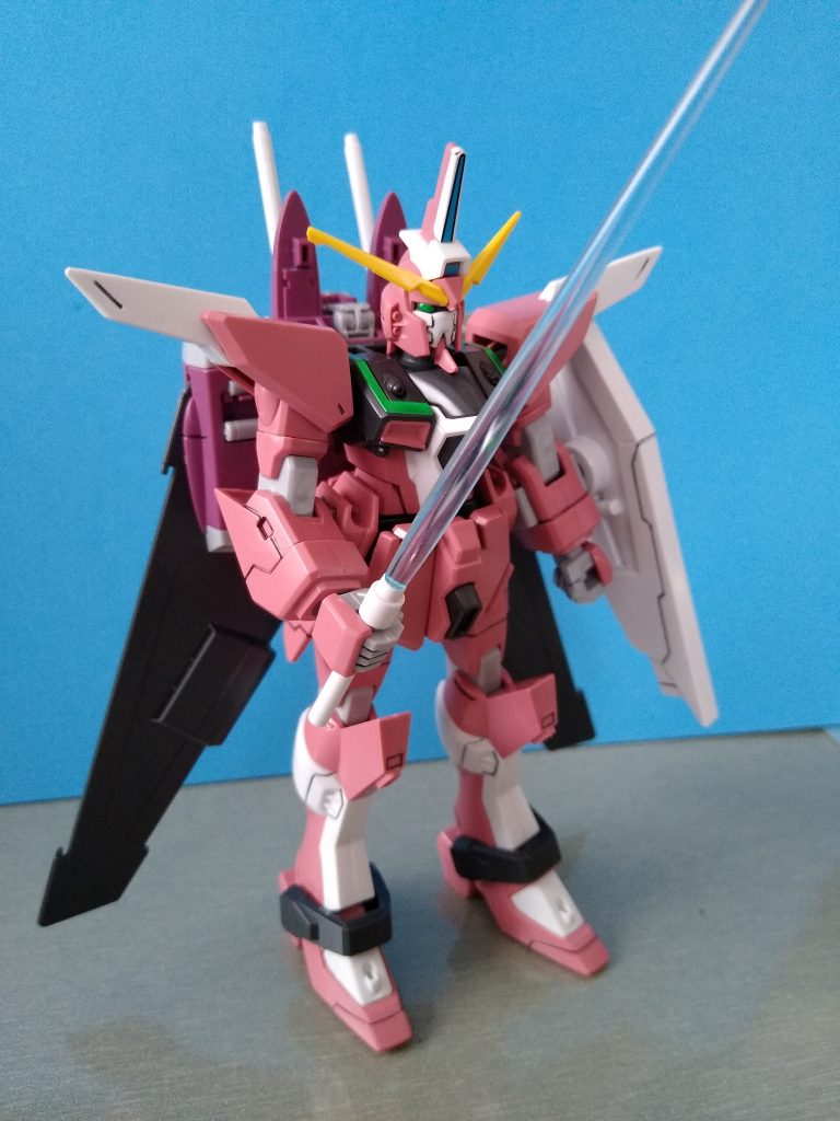 ジャスティスガンダム自体初製作でしたので楽しく製作出来ました。