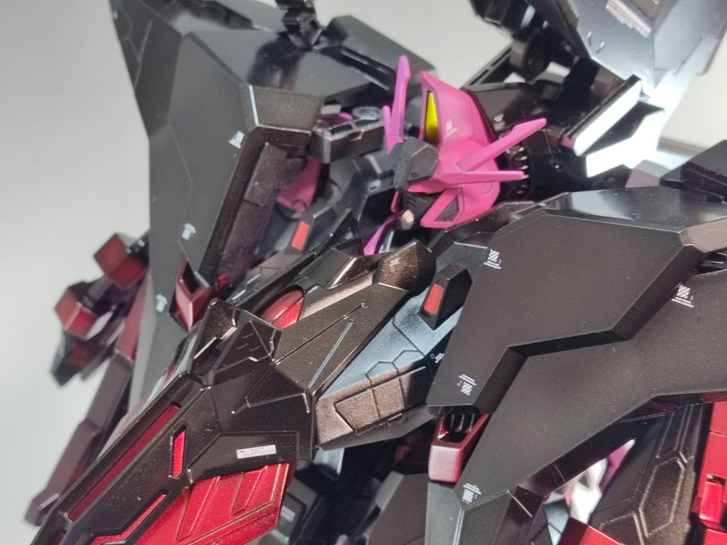 外装内にはオデュッセウスガンダム