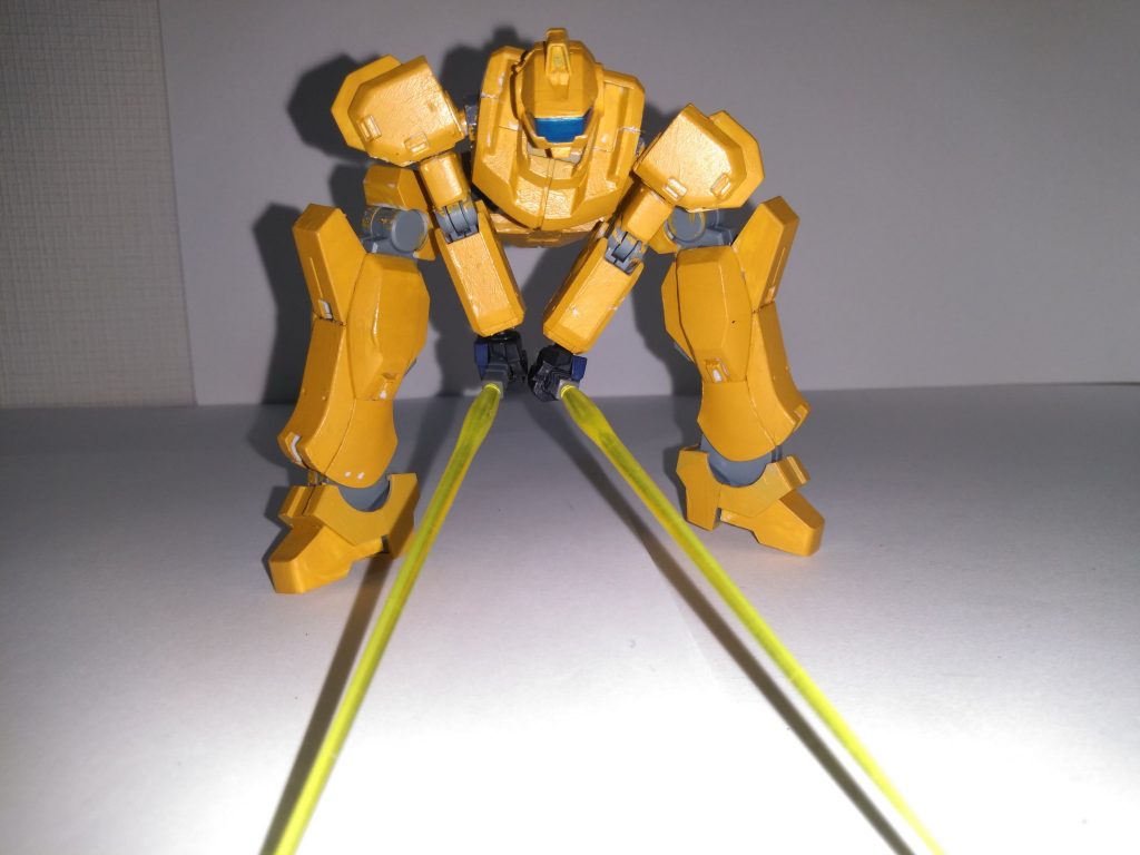 ビームサーベルを振り回すアルヴァアロン！もっとアニメで活躍してほしかったです